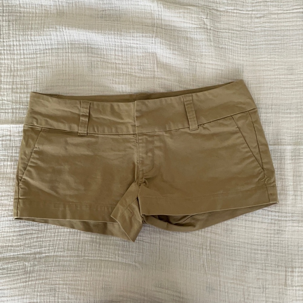 Hurley Khaki Shorts Size 5 NWOT